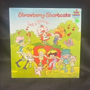 Strawberry Shortcake – “Let’s Dance” Vinyl Record (1982, Kid Stuff Records)